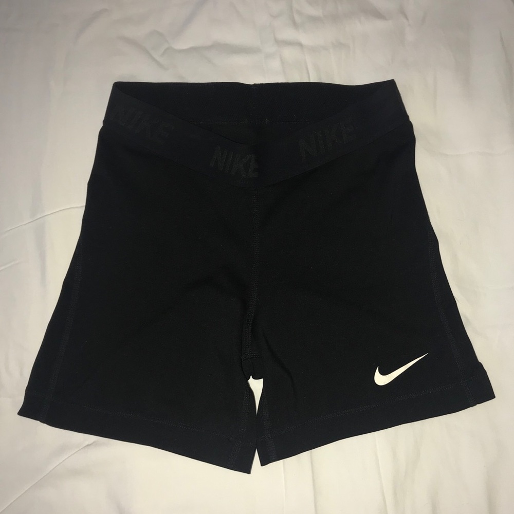 Nike Women’s Pro short